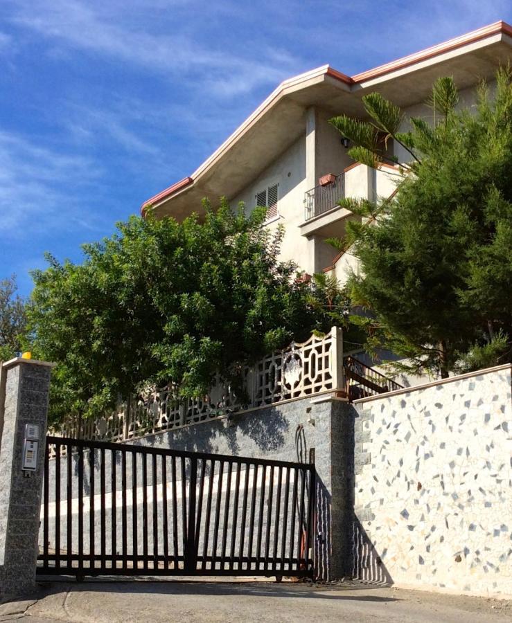 Alba Serena Santa Caterina Dello Ionio Marina Exterior foto